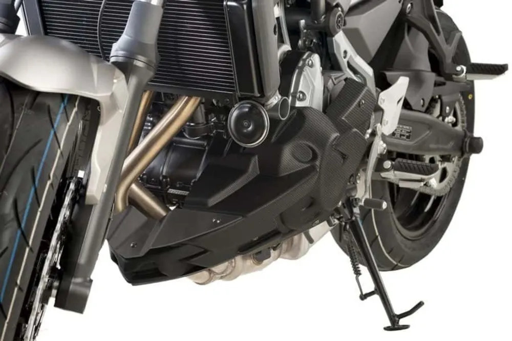 Ověřený Spoiler motoru PUIG 9589C karbonový vzhled včetně samolepek